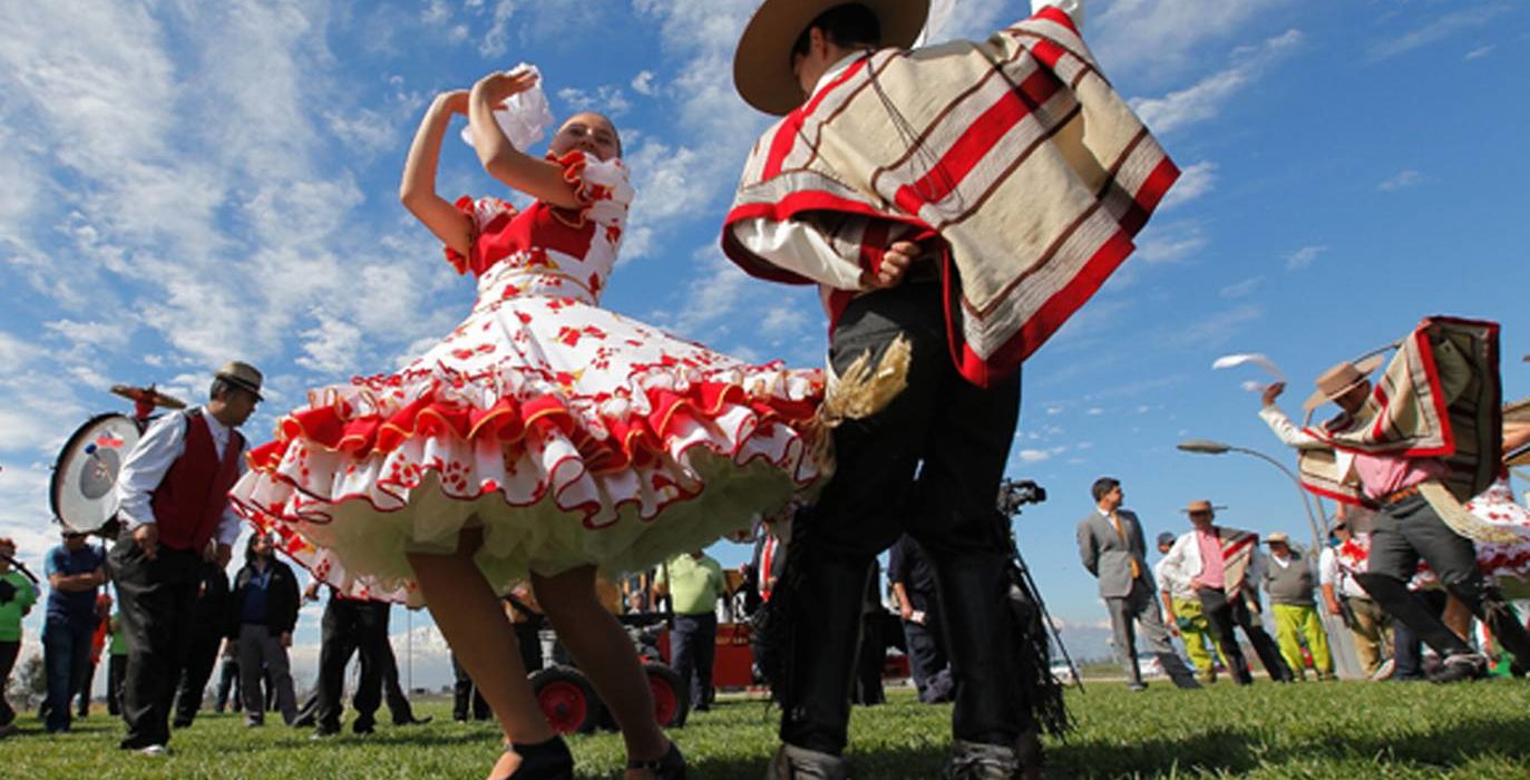 Vestimenta de cueca Cover